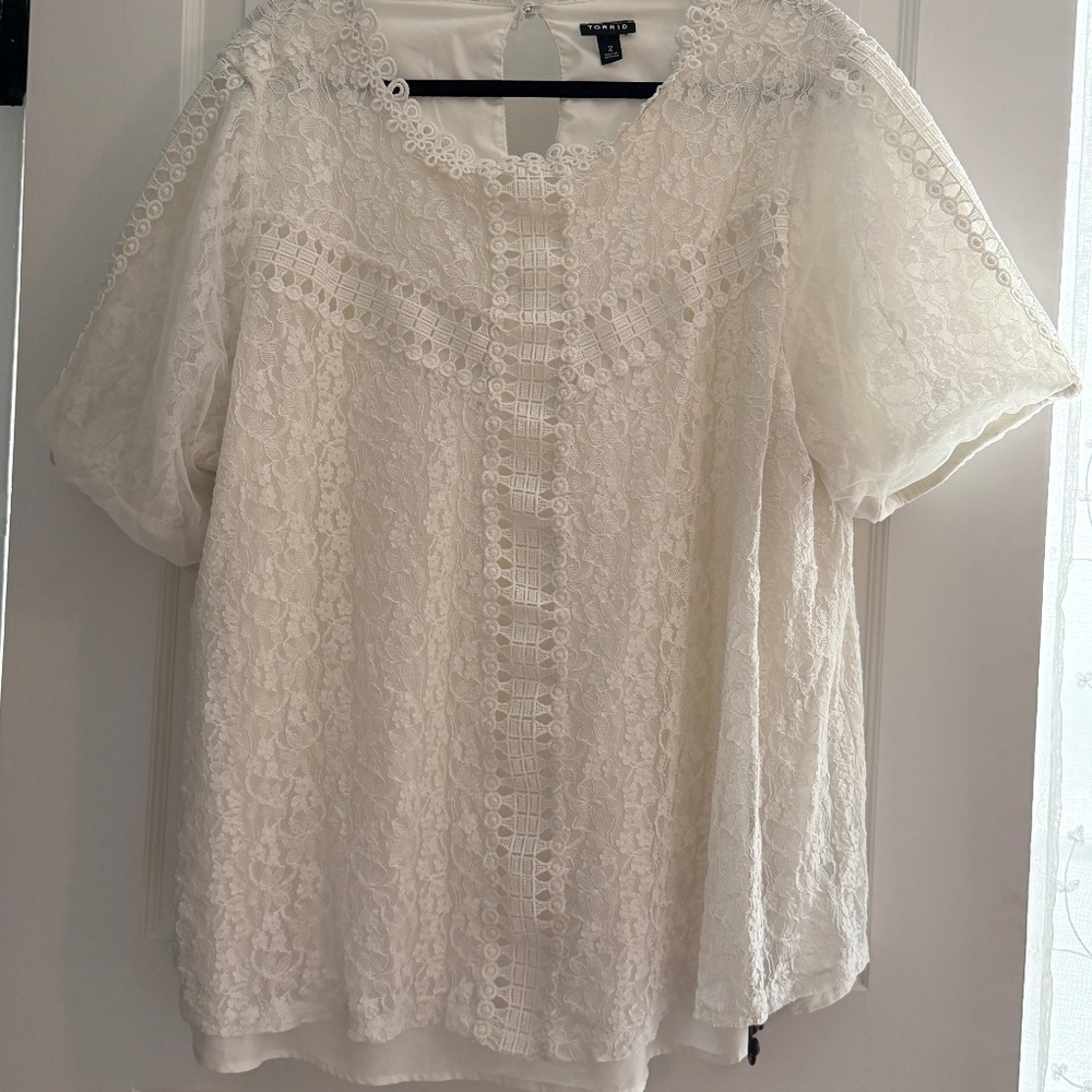 White Lace Short-Sleeve Blouse - 2x